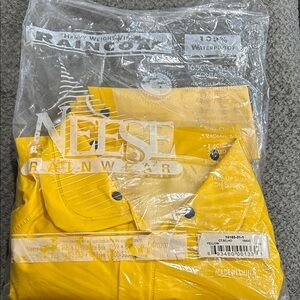 Neese Yellow police Raincoat size M (48 inches) with detachable hood NIP